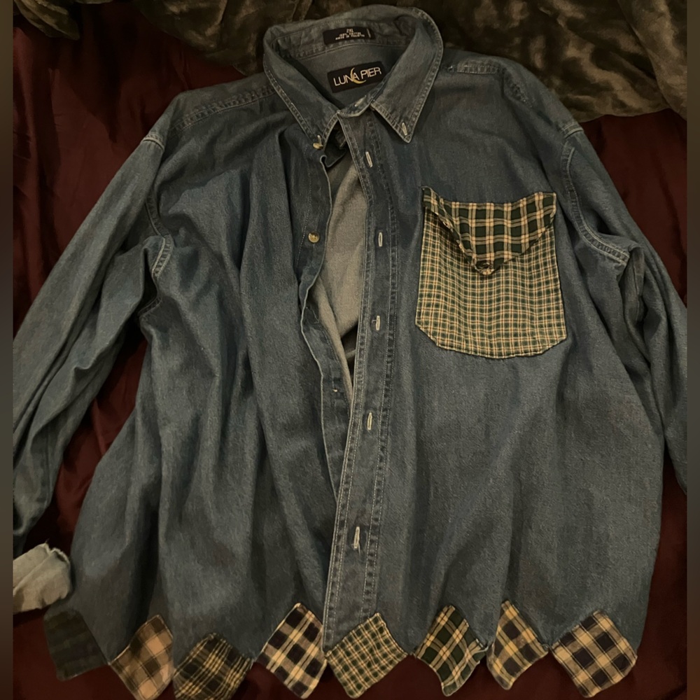 LUXEAPPEAL Women's Denim Shirt Jacket with Plaid Accents